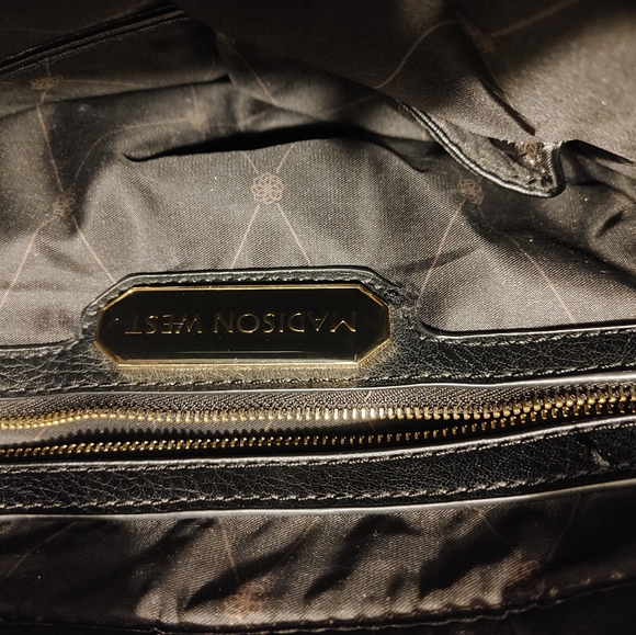 Madison Handbag - Picture 3 of 11